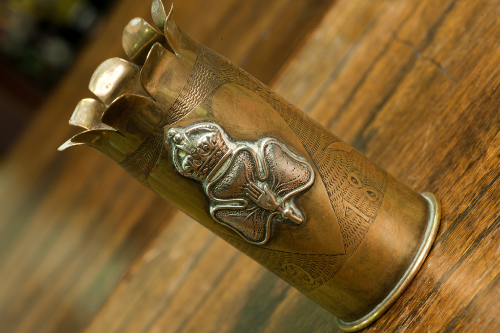 Engraved shell cartridge case circa 1918