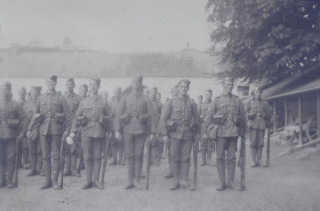 Soldiers in courtyard at Strokestown Park