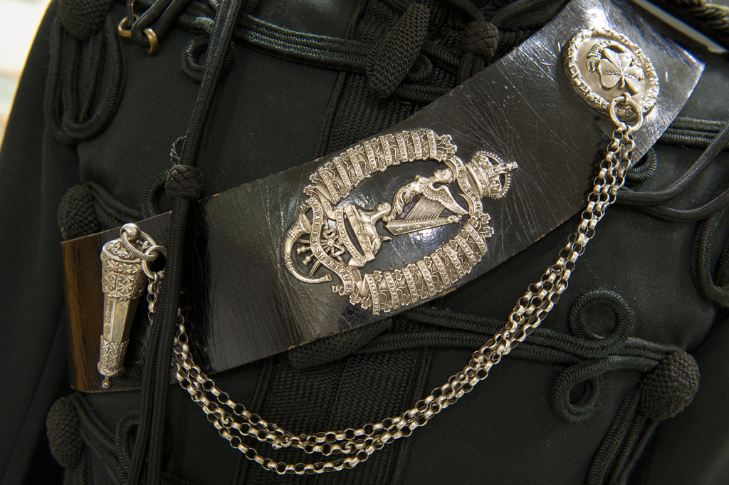 Cross belt with whistle